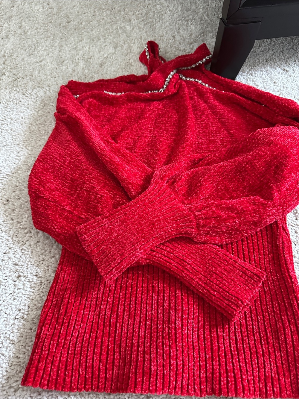 Red Chenille V-Neck Women’s Sweater Venus small
